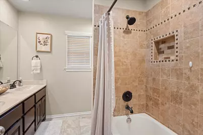 1709 W Doyle Street, Granbury, TX 76048 - Photo 25