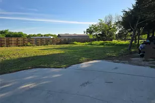 120 Stark Rd, Hackberry, TX 75036 - Photo 1