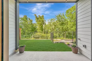 5852 Water Brg Ln, Fort Worth, TX 76109 - Photo 5
