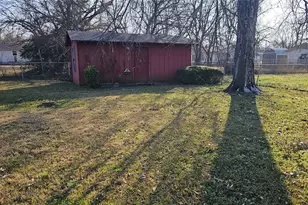 3107 Eastland Ave, Greenville, TX 75402 - Photo 3