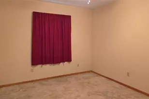 3107 Eastland Ave, Greenville, TX 75402 - Photo 11