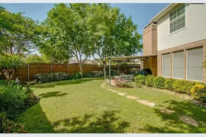 120 Stonecreek Drive, Irving, TX 75063 - Photo 5