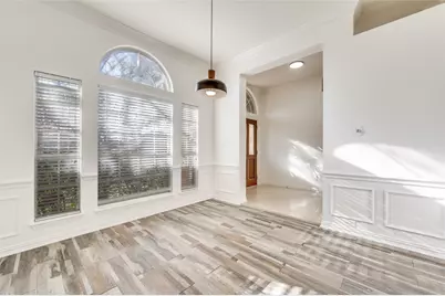 9611 Cliffside Drive, Irving, TX 75063 - Photo 5