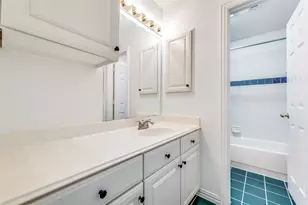 9611 Cliffside Dr, Irving, TX 75063 - Photo 21