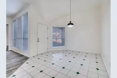 9611 Cliffside Drive, Irving, TX 75063 - Photo 13