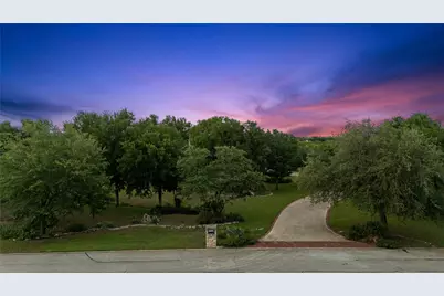 840 Winding Trail, Crawford, TX 76638 - Photo 5