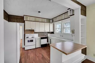 920 E Franklin St, Hillsboro, TX 76645 - Photo 9