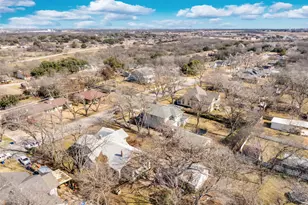 920 E Franklin St, Hillsboro, TX 76645 - Photo 35