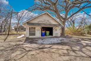 920 E Franklin St, Hillsboro, TX 76645 - Photo 23