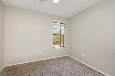 2921 Menlo Park Lane, Carrollton, TX 75007 - Photo 19