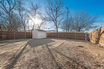 238 W Montana Avenue, Dallas, TX 75224 - Photo 13
