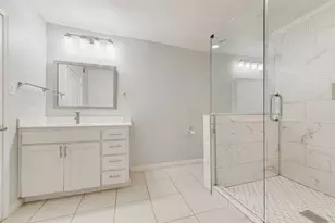 238 W Montana Ave, Dallas, TX 75224 - Photo 9