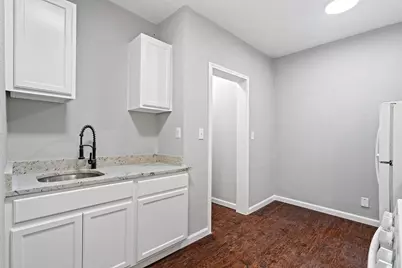 412 Chicago Avenue, Fort Worth, TX 76103 - Photo 11