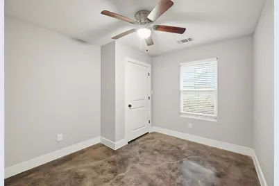 607 E Day Street, Denison, TX 75021 - Photo 15