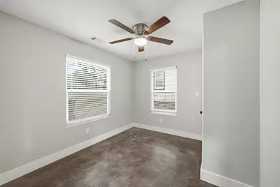 607 E Day Street, Denison, TX 75021 - Photo 17