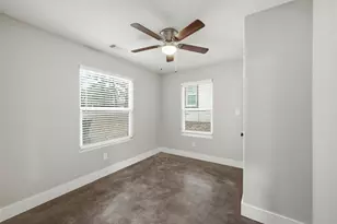 607 E Day St, Denison, TX 75021 - Photo 17