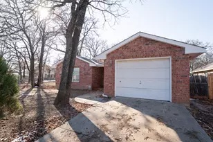 1415 Amity Ln, Dallas, TX 75217 - Photo 17