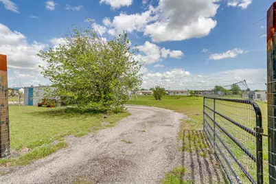 8312 Alston Court, Joshua, TX 76058 - Photo 5