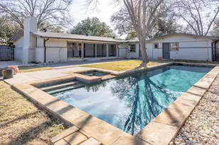 6527 Axton Cir, Dallas, TX 75214 - Photo 21