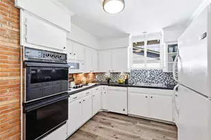 10208 Lake Gardens Dr, Dallas, TX 75218 - Photo 11