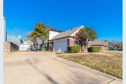 716 Bridget Way, Hurst, TX 76054 - Photo 3