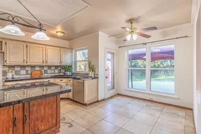 716 Bridget Way, Hurst, TX 76054 - Photo 9