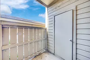 9254 Forest Ln, Dallas, TX 75243 - Photo 15