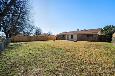 520 NW Charlyne Drive, Burleson, TX 76028 - Photo 25