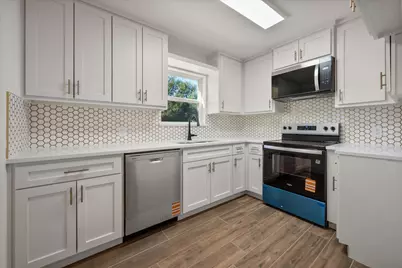 520 NW Charlyne Drive, Burleson, TX 76028 - Photo 11