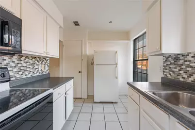 1801 W Srping Creek Parkway #W1, Plano, TX 75023 - Photo 9