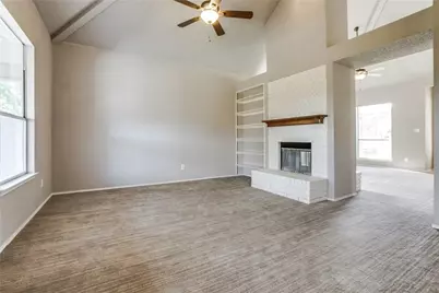 811 Fall Drive, Allen, TX 75002 - Photo 5