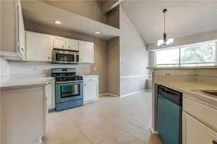 811 Fall Dr, Allen, TX 75002 - Photo 9