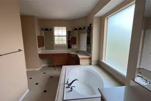 2205 Eagles Nest Dr, Euless, TX 76039 - Photo 19