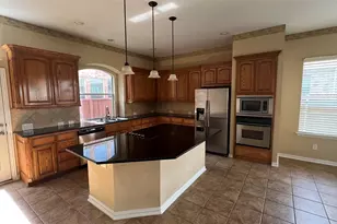 2205 Eagles Nest Dr, Euless, TX 76039 - Photo 9