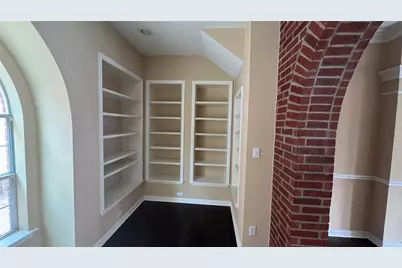 2205 Eagles Nest Drive, Euless, TX 76039 - Photo 11