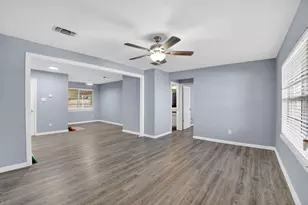 1304 E Franklin St, Hillsboro, TX 76645 - Photo 7