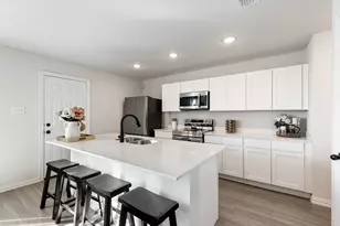 122 Kainos St, Greenville, TX 75402 - Photo 9