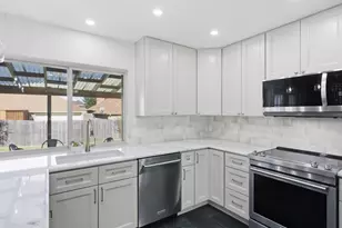 2011 Clearfield Cir, Richardson, TX 75081 - Photo 11