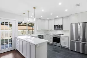 2011 Clearfield Cir, Richardson, TX 75081 - Photo 9