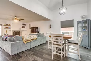 2909 Clover Valley Dr, Garland, TX 75043 - Photo 7