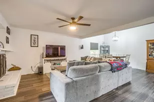 2909 Clover Valley Dr, Garland, TX 75043 - Photo 5