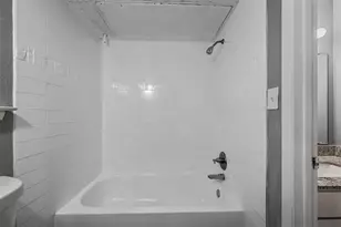 3034 Tudor Ln, Irving, TX 75060 - Photo 17