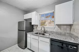 3034 Tudor Ln, Irving, TX 75060 - Photo 5