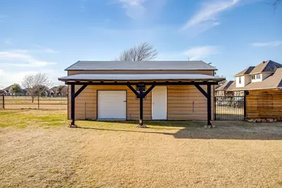 1008 Dapple Gray Road, Crowley, TX 76036 - Photo 35