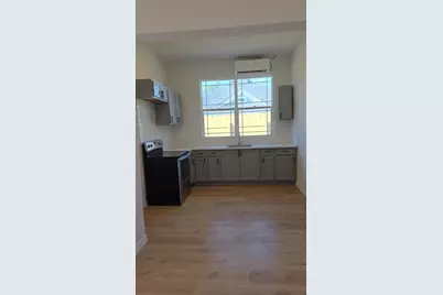 216 W 9th Street, Bonham, TX 75418 - Photo 11