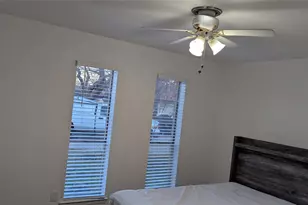 210 Sixpence Ln, Euless, TX 76039 - Photo 19