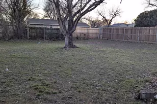 210 Sixpence Ln, Euless, TX 76039 - Photo 11