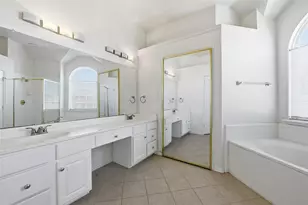 5709 Christy Ln, Haltom City, TX 76137 - Photo 25