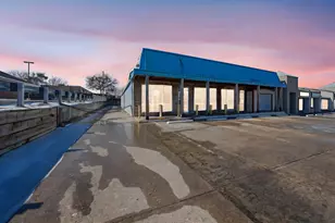 233 N Hampton Rd, DeSoto, TX 75115 - Photo 1