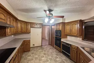 4726 Berridge Ln, Dallas, TX 75227 - Photo 5